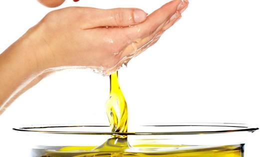 Nočno razvajanje obraza - oljni serum