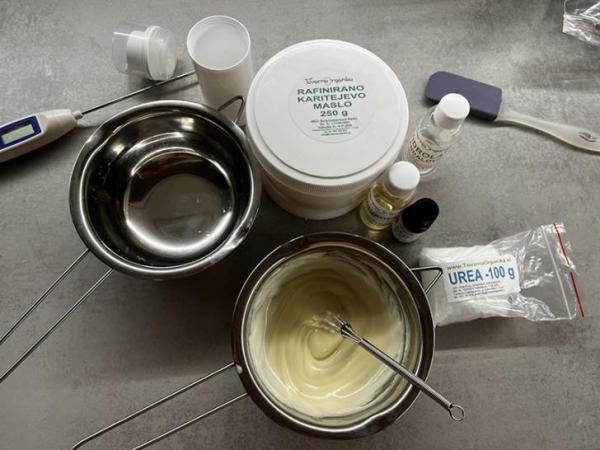 VELVET – Nourishing and Caring Cream for the Whole Body