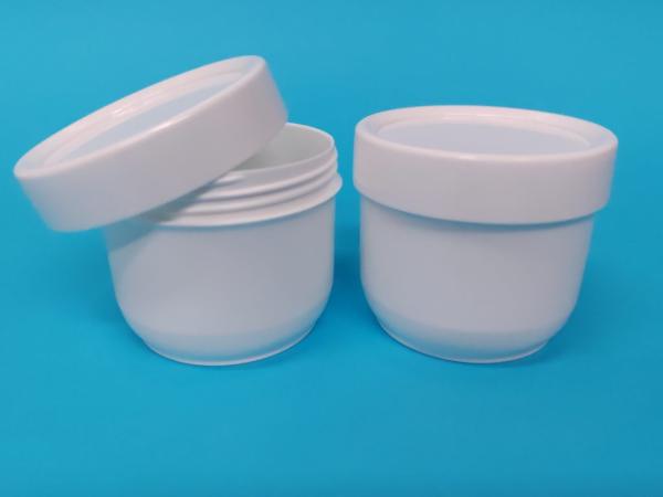 100 ml lekarniški lonček bele barve