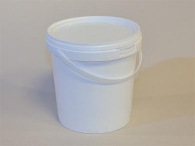 Plastično vedro s pokrovom bele barve 1,5 l
