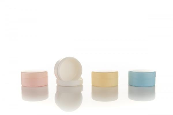 10 ml plastični lonček s pokrovčkom