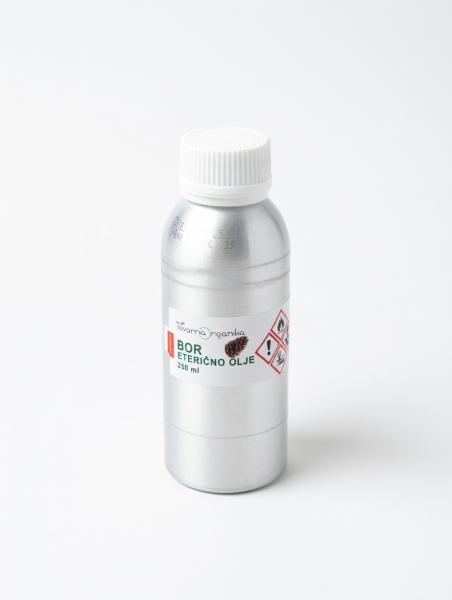 Bor eterično olje