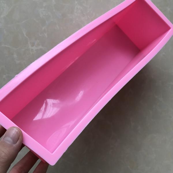 Pravokotni silikonski model za mila (cca 1200 g)