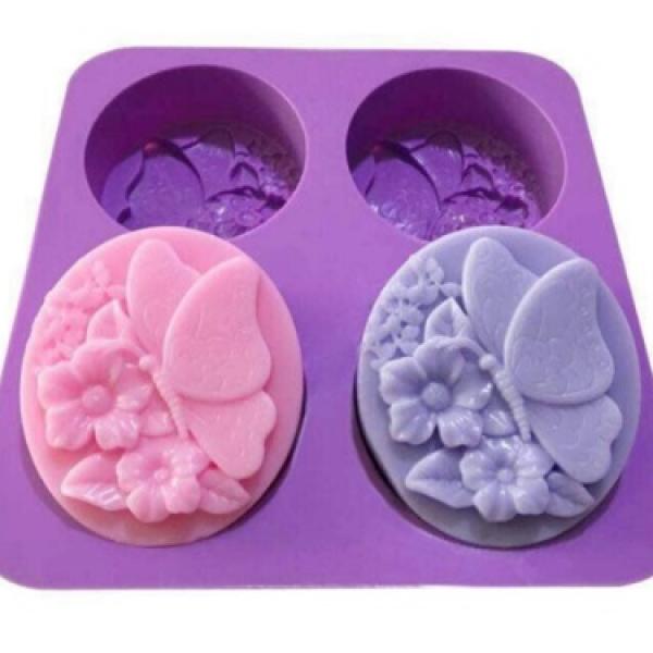 4 metulji - model za mila